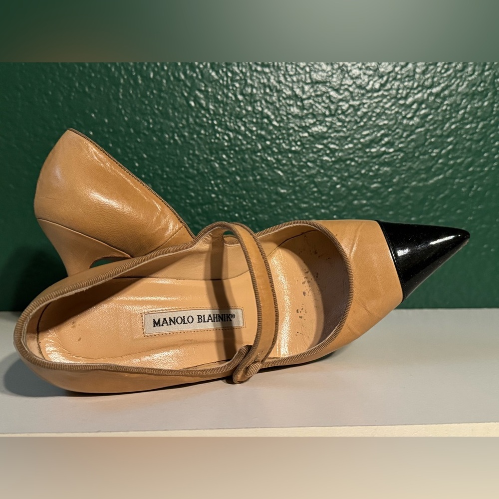 MANOLO BLAHNIK Classic heels